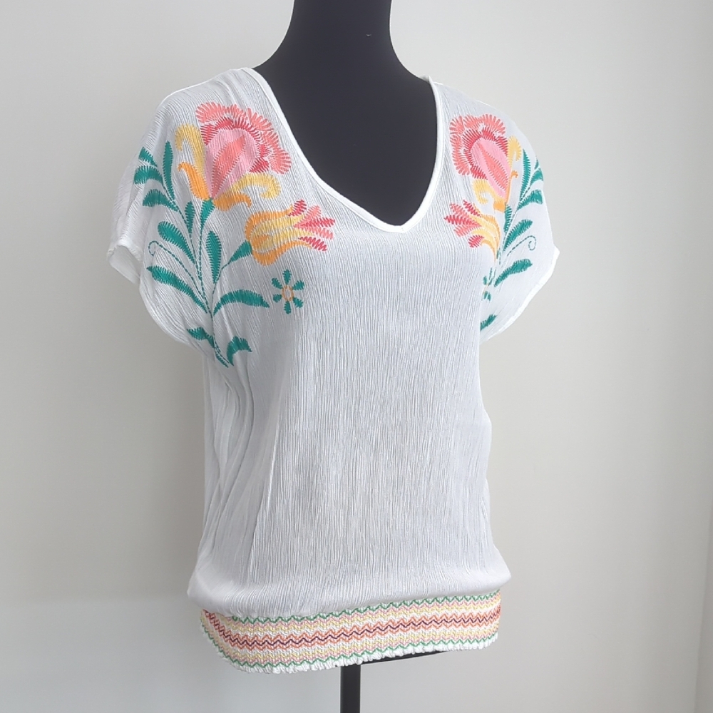 NWOT Desigual Embroidered Floral V-Neck Catania Top Blouse White Striped Waist